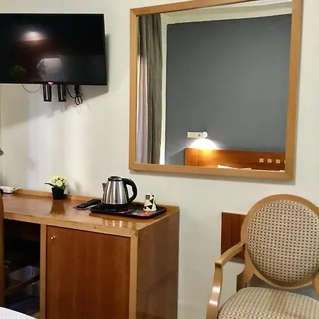 巴黎特罗酒店 萨拉戈萨