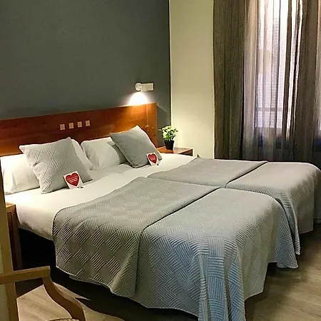 Paris Centro Hotel 2*