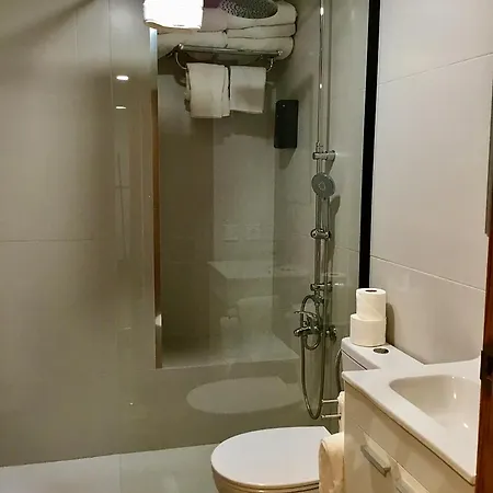 巴黎特罗酒店 2*