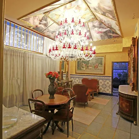Ξενοδοχείο Paris Centro 2*