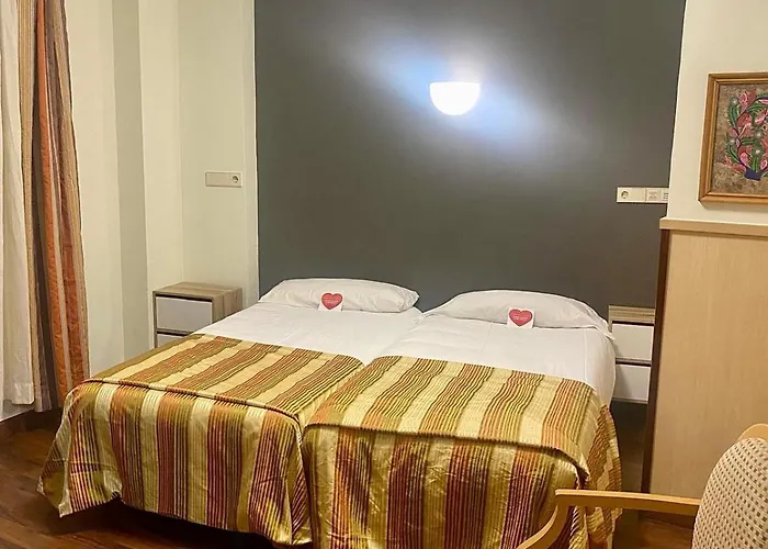 巴黎特罗酒店 2* 萨拉戈萨