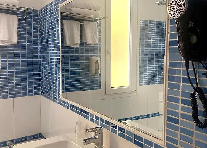 巴黎特罗酒店 萨拉戈萨