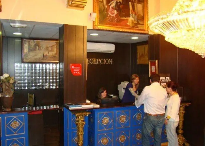 巴黎特罗酒店 2*