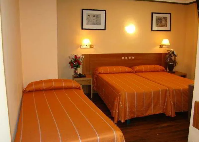 巴黎特罗酒店 2*